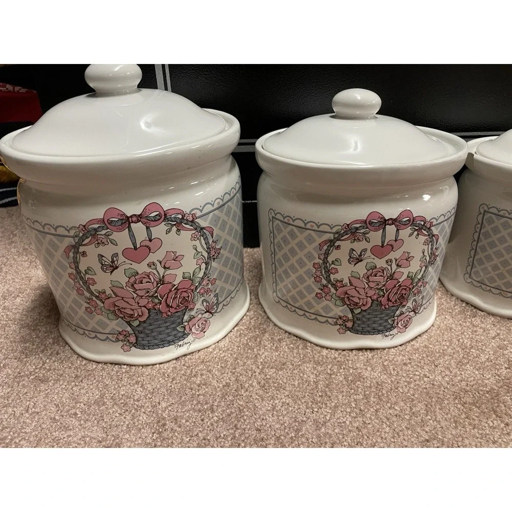 Vintage Cottagecore Hearts & Roses Canister Set Trenditions Set 4 Baskets & Lids